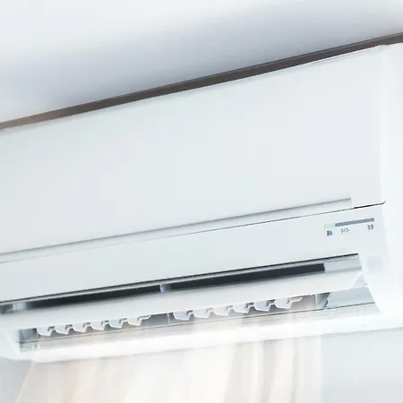 Fiumelatte Sleeps 4 Air Con Wifi *